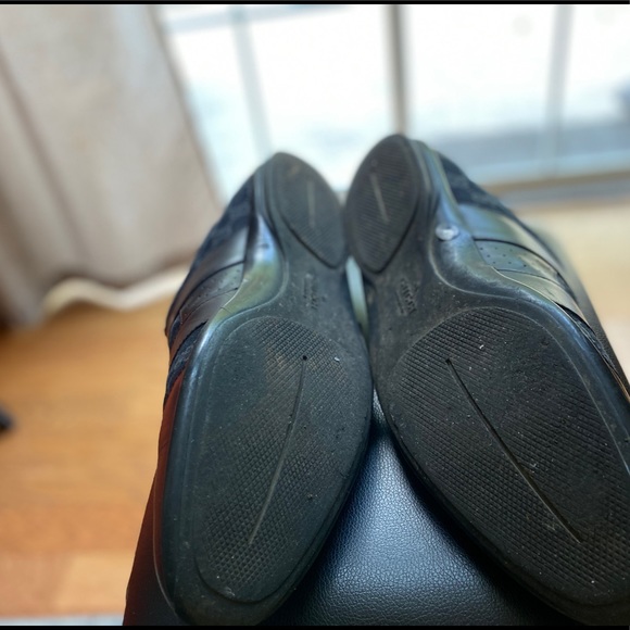 Black Gucci Shoes - Picture 4 of 4